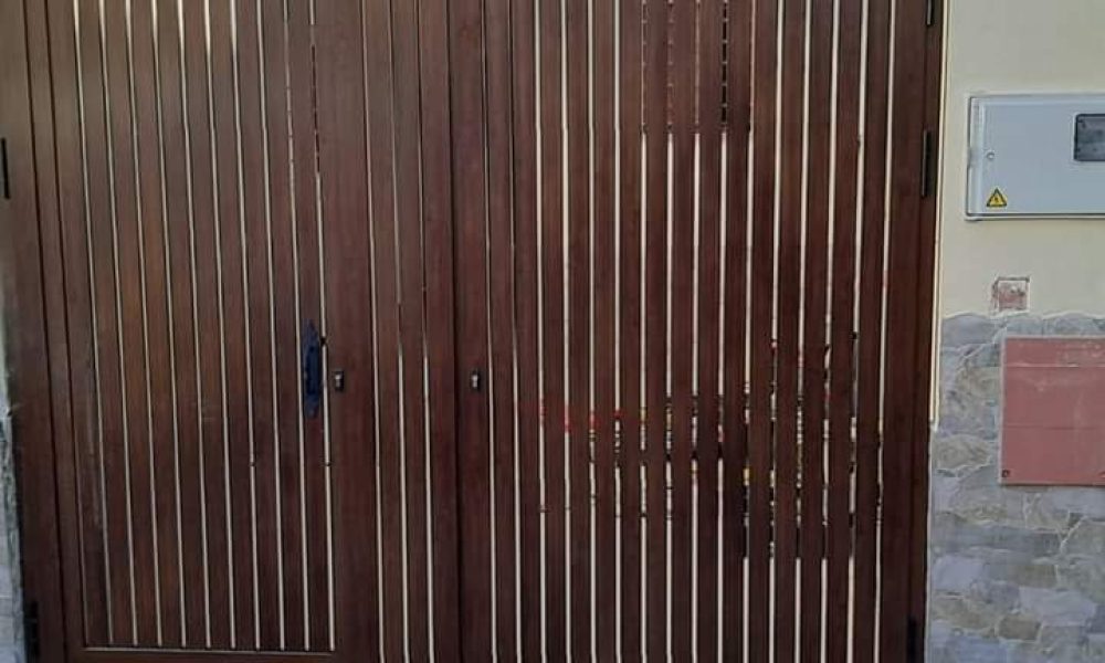 Puerta de aluminio