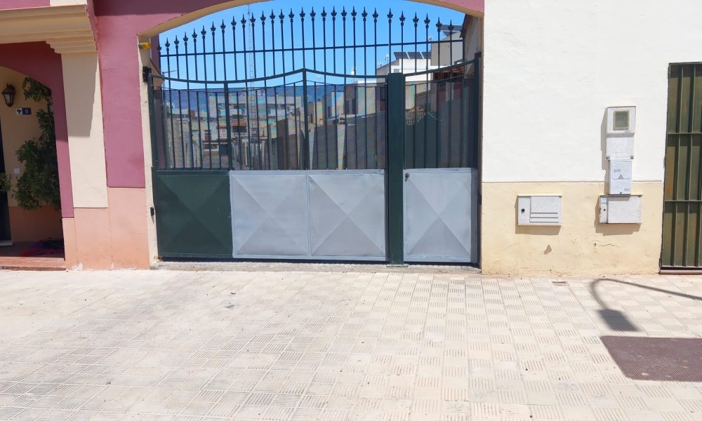 Puerta de hierro